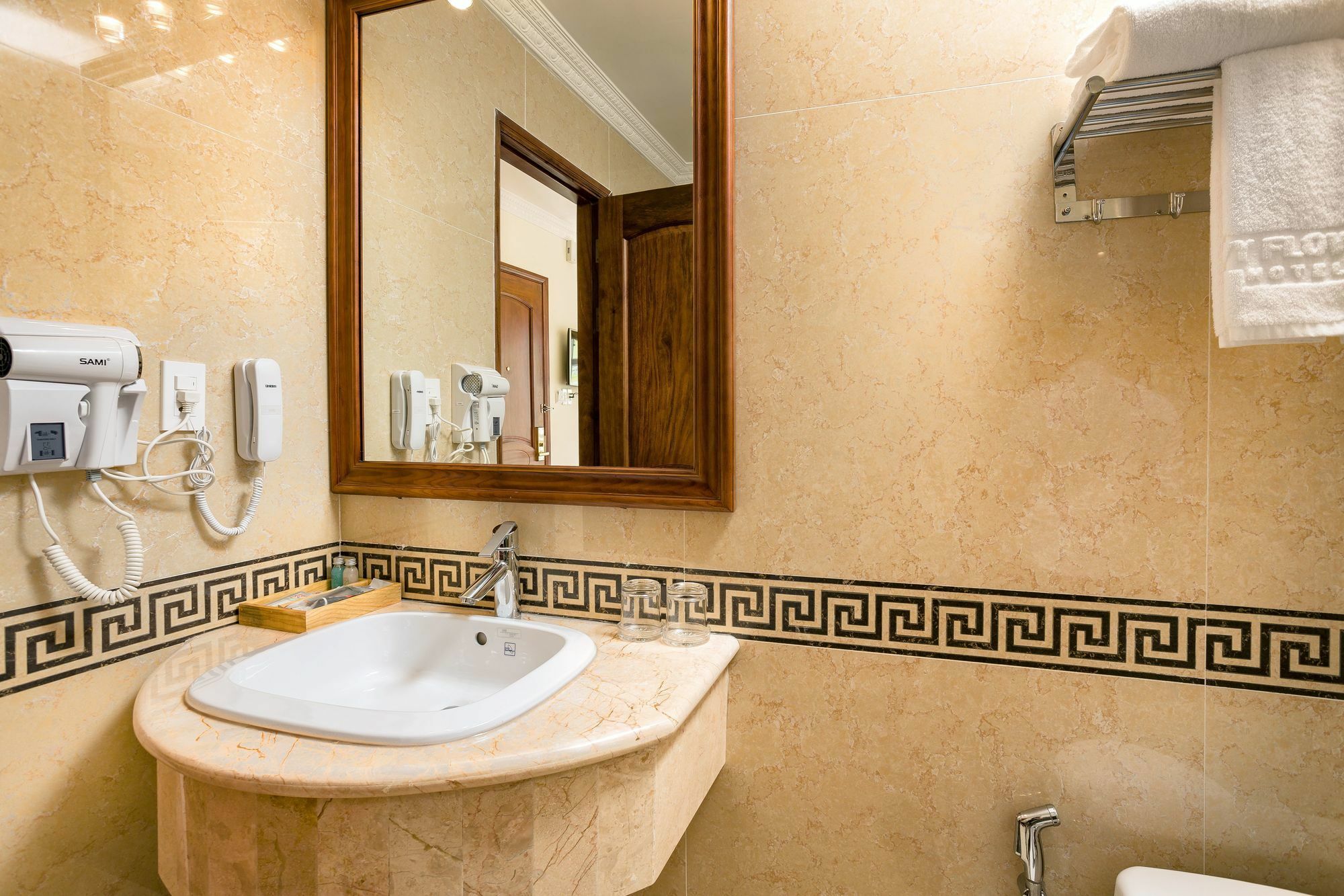 Lam Anh Luxury Hotel Da Lat Buitenkant foto